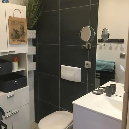 Studio Independant Avec Salle D'eau Habitación en casa particular *