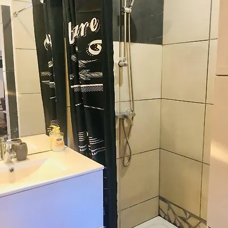 Studio Independant Avec Salle D'eau * Borgo (Corsica)
